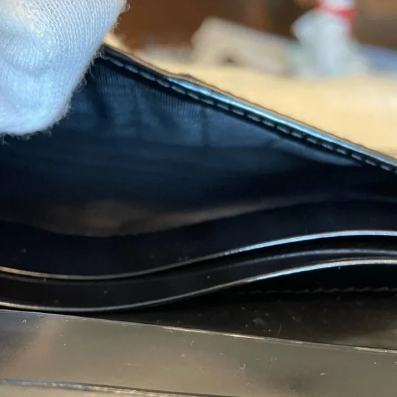 Salvatore Ferragamo Authentic Vintage Shiny Black Leather Slim Bifold Wallet - Picture 8 of 11